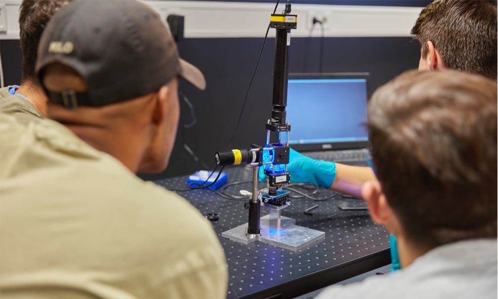 Teacher and student learning with the Microscope in Action kit