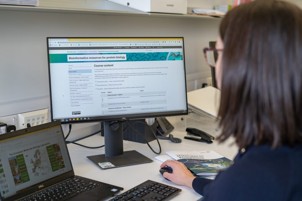A trainee access a free, open access on-demand training course from EMBL-EBI Training. Image credit: Jeff Dowling/EMBL-EBI.