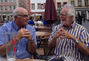 Alasdair McDowall (left), an EMBL research technician 1978-1987, and Jacques Dubochet (right), EMBL group leader 1978-1987, together in Heidelberg