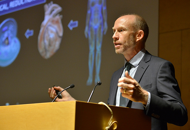 James Sharpe, the head of EMBL Barcelona, speaks at the Inauguration Symposium.