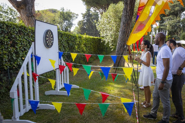 Lunch and talks were followed by an afternoon of fun in the garden. PHOTO: Massimo Del Prete/EMBL