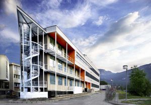 The Carl-Ivar Brändén Building houses the international Unit for Virus and Host Cell Interactions (Unité Mixte Internationale) on the Polygone Scientifique Campus in Grenoble.